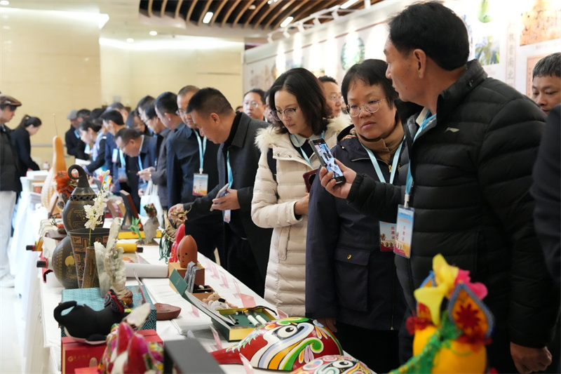 泥土芬芳润新枝——农村文化遗产保护传承分会场侧记